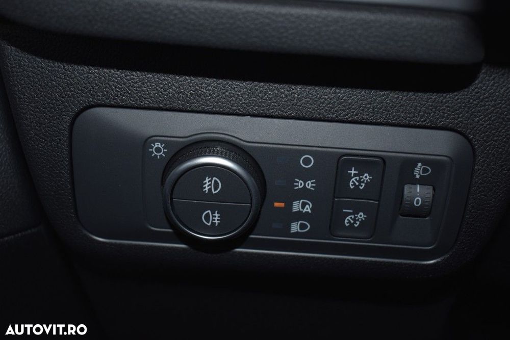 Ford Kuga - 19