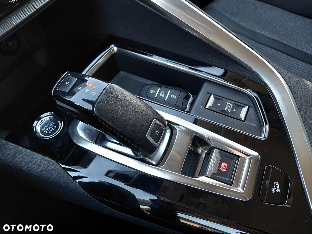 Peugeot 3008 BlueHDi 130 Stop & Start EAT8 Allure Pack - 35