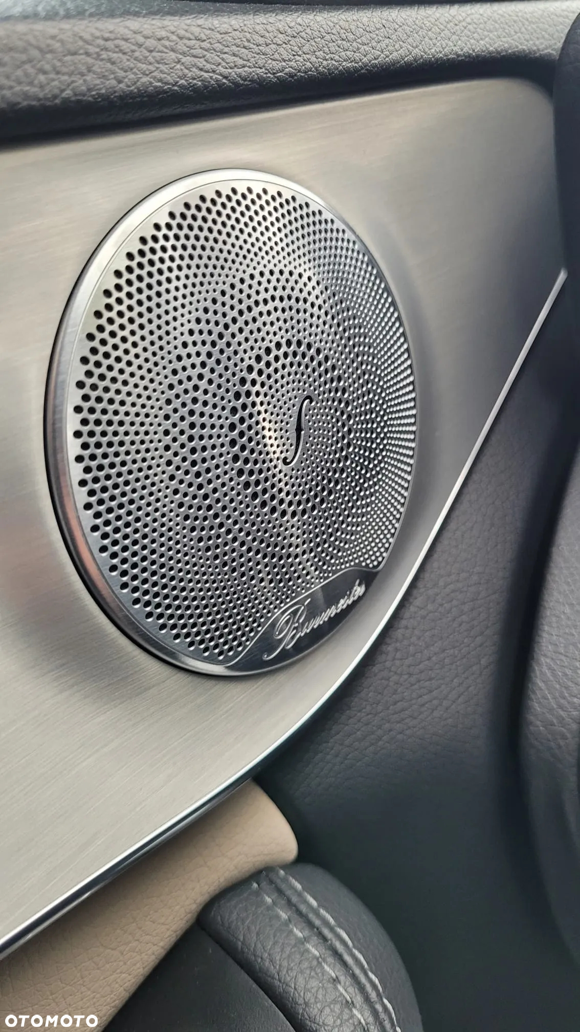 Mercedes-Benz Klasa C 300 4Matic 9G-TRONIC AMG Line - 33