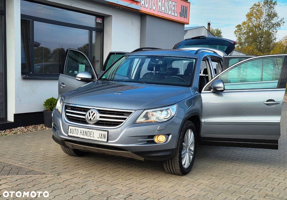 Volkswagen Tiguan - 32
