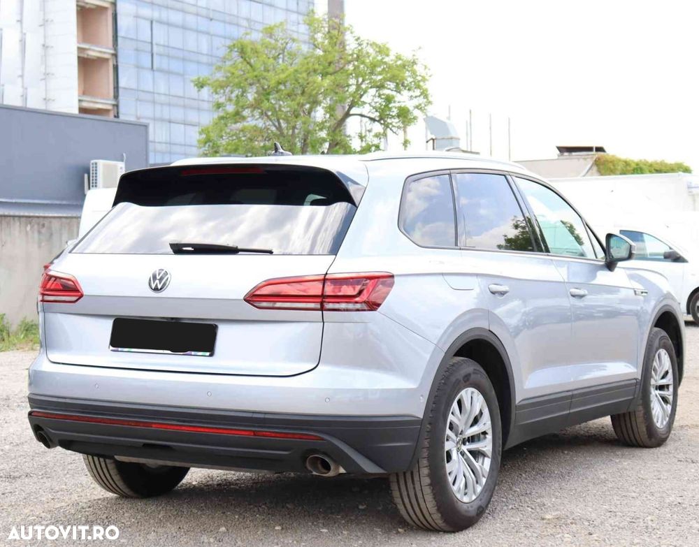 Volkswagen Touareg - 4