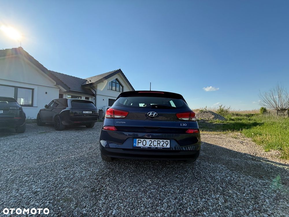 Hyundai i30 1.4 Premiere Comfort - 4