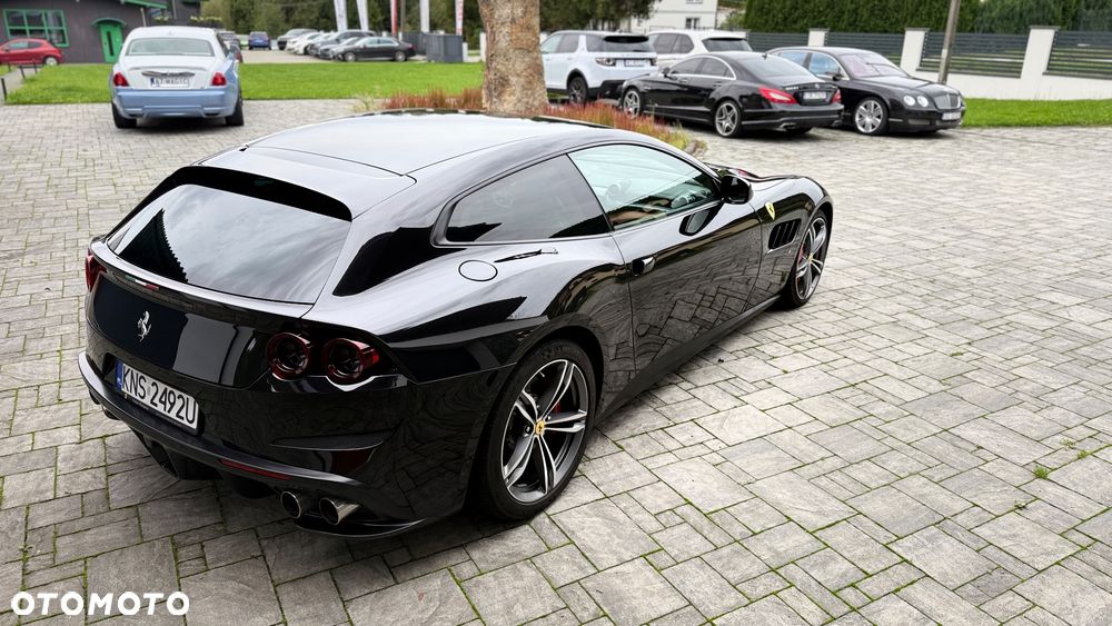 Ferrari GTC4Lusso - 3