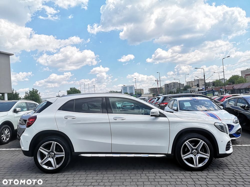 Mercedes-Benz GLA 220 4-Matic - 5