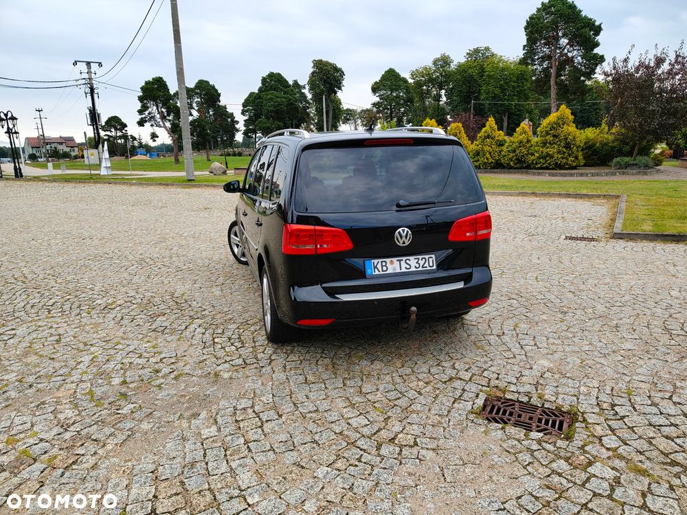 Volkswagen Touran 2.0 TDI DPF DSG Highline - 11