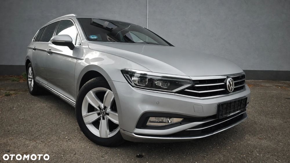Volkswagen Passat 2.0 TDI (BlueMotion Technology) Highline - 1