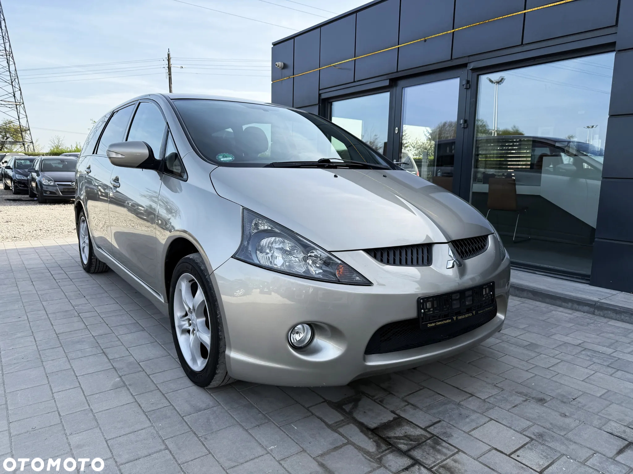 Mitsubishi Grandis 2.4 Intense - 3