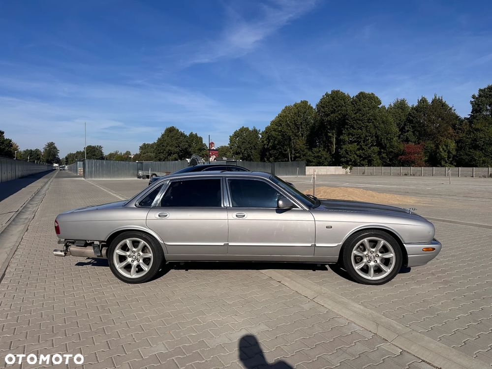 Jaguar XJR Standard - 6