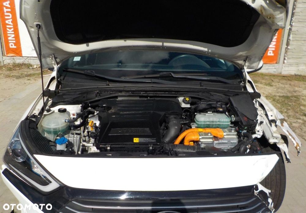 Hyundai IONIQ - 6