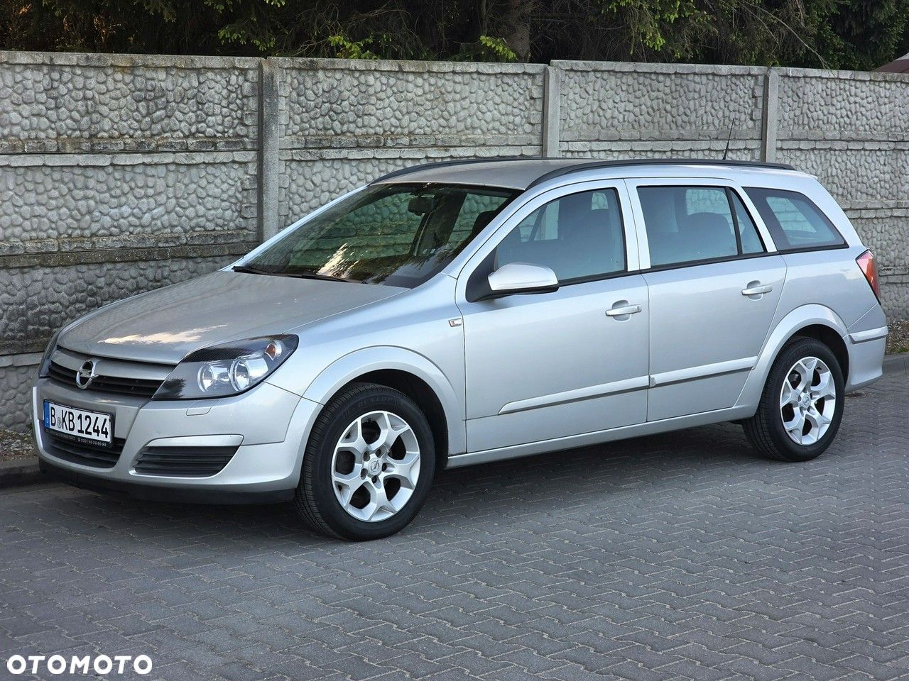 Opel Astra 1.8 Caravan Automatik - 1