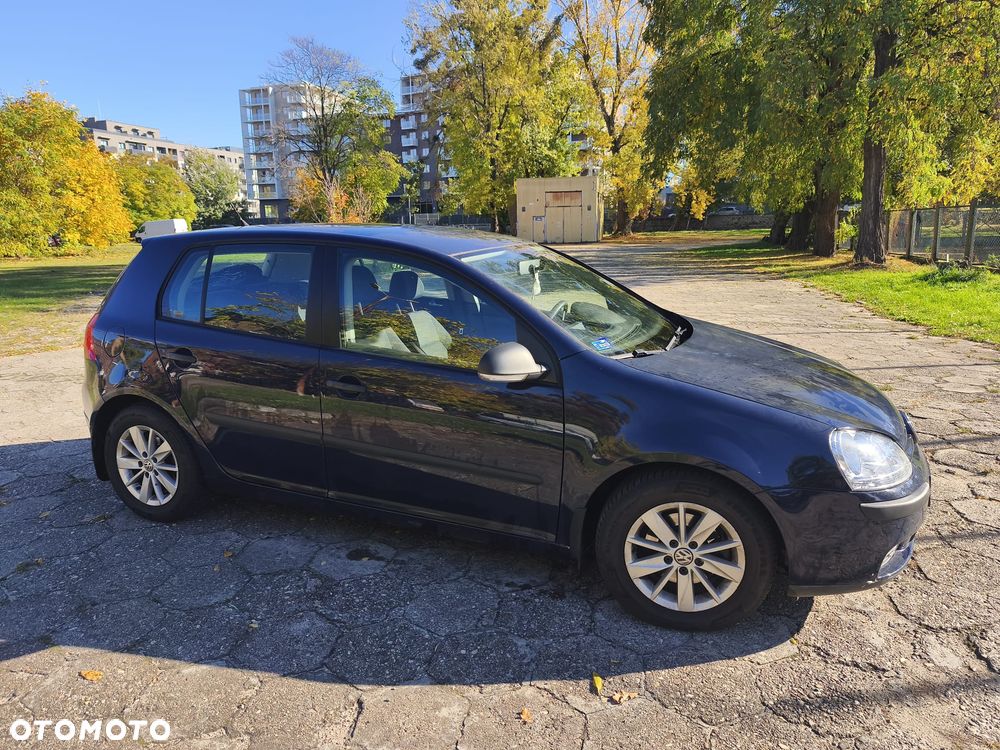 Volkswagen Golf - 8