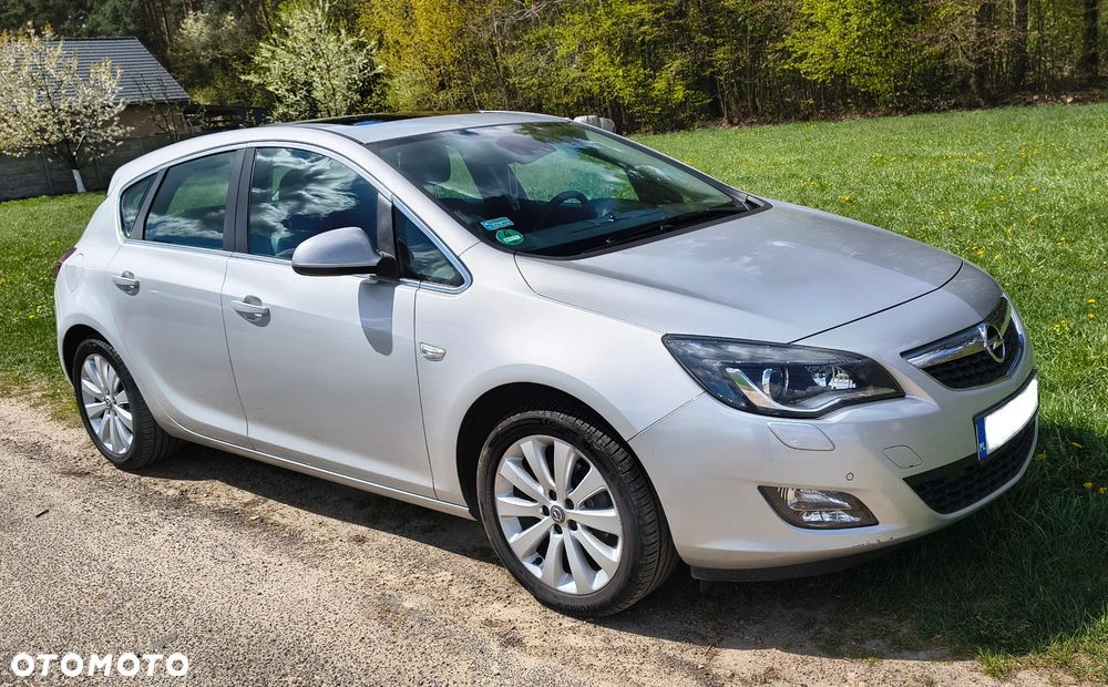 Opel Astra 1.4 Turbo Sport - 1