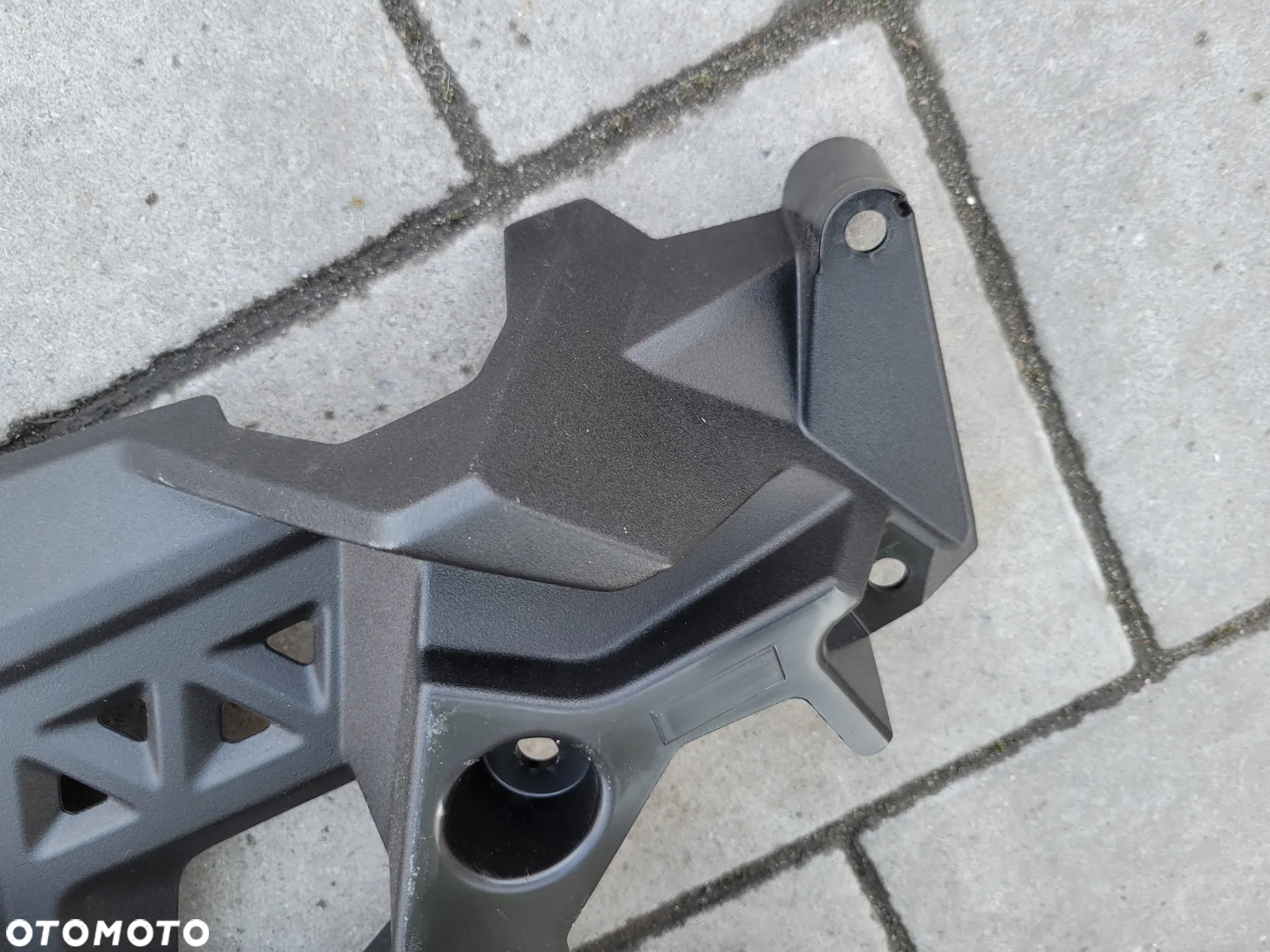 Wypełnienie lewe Suzuki GSX-8R GSX8R GSX 8R - 2