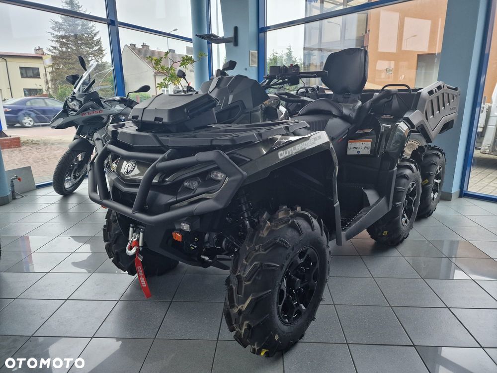 Can-Am Outlander Max - 4