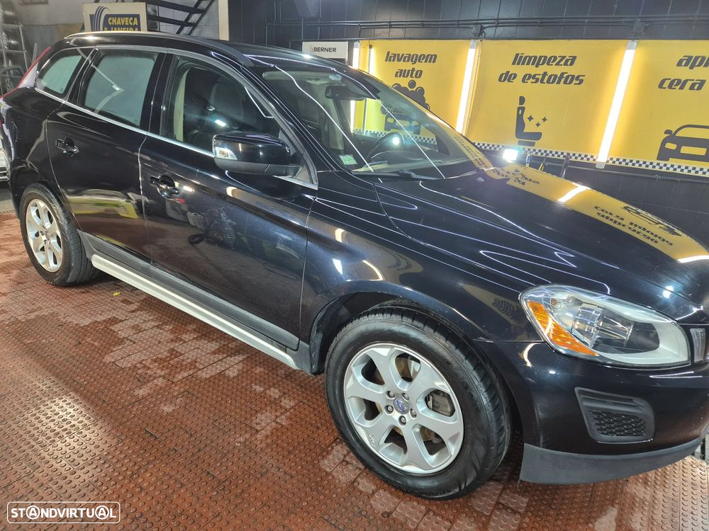 Volvo XC 60 2.0 D3 Drive Momentum - 9