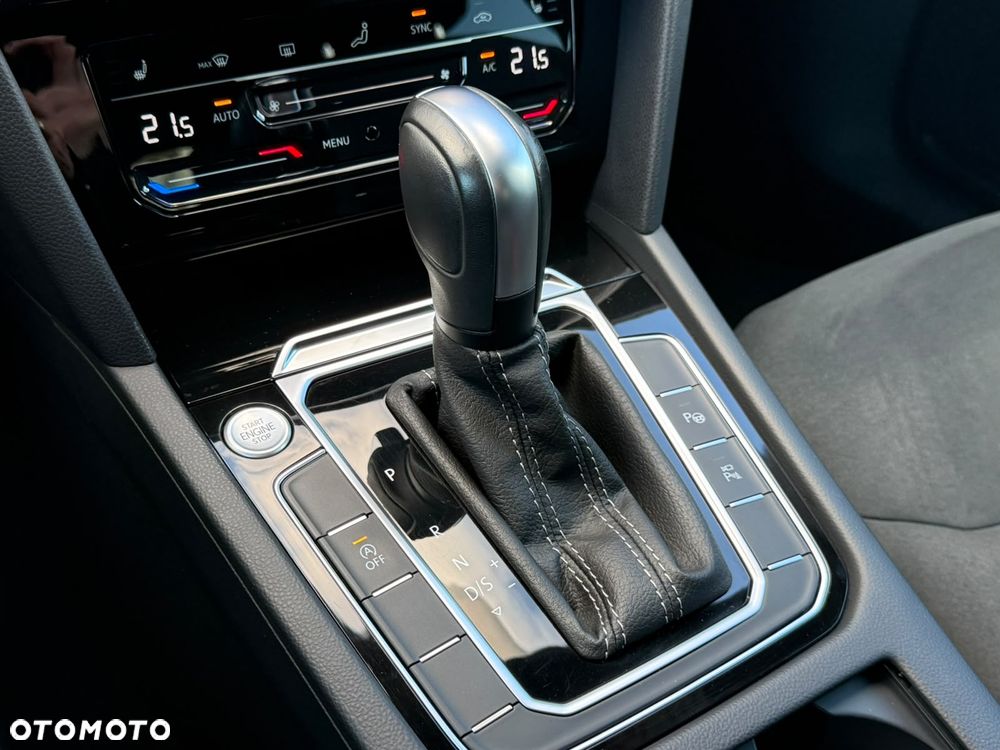 Volkswagen Arteon 2.0 TSI R-Line DSG - 25