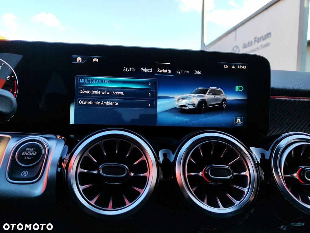 Mercedes-Benz GLB 200 AMG Line 7G-DCT - 30