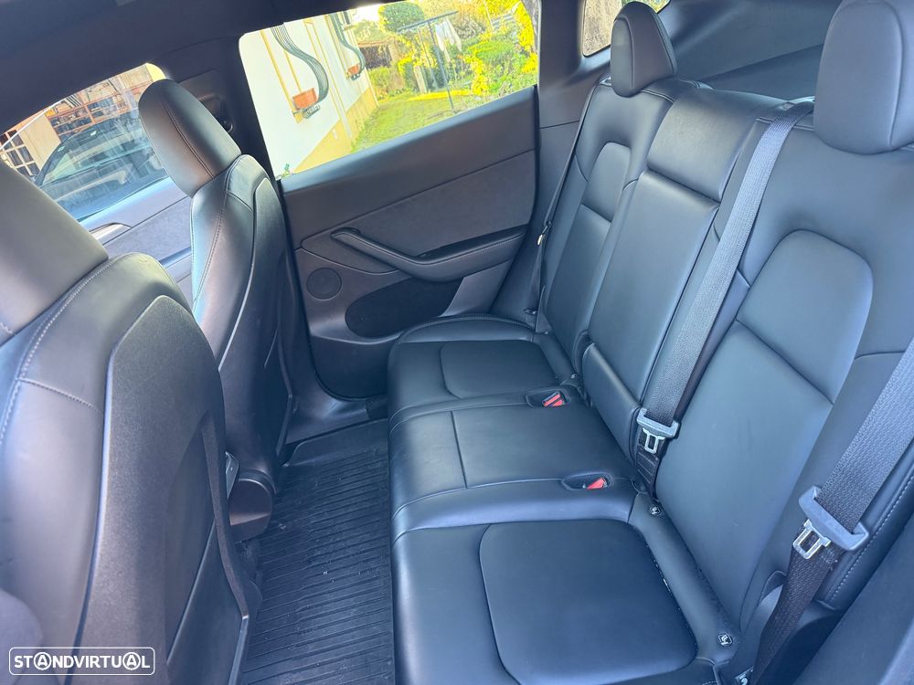 Tesla Model Y RWD - 21