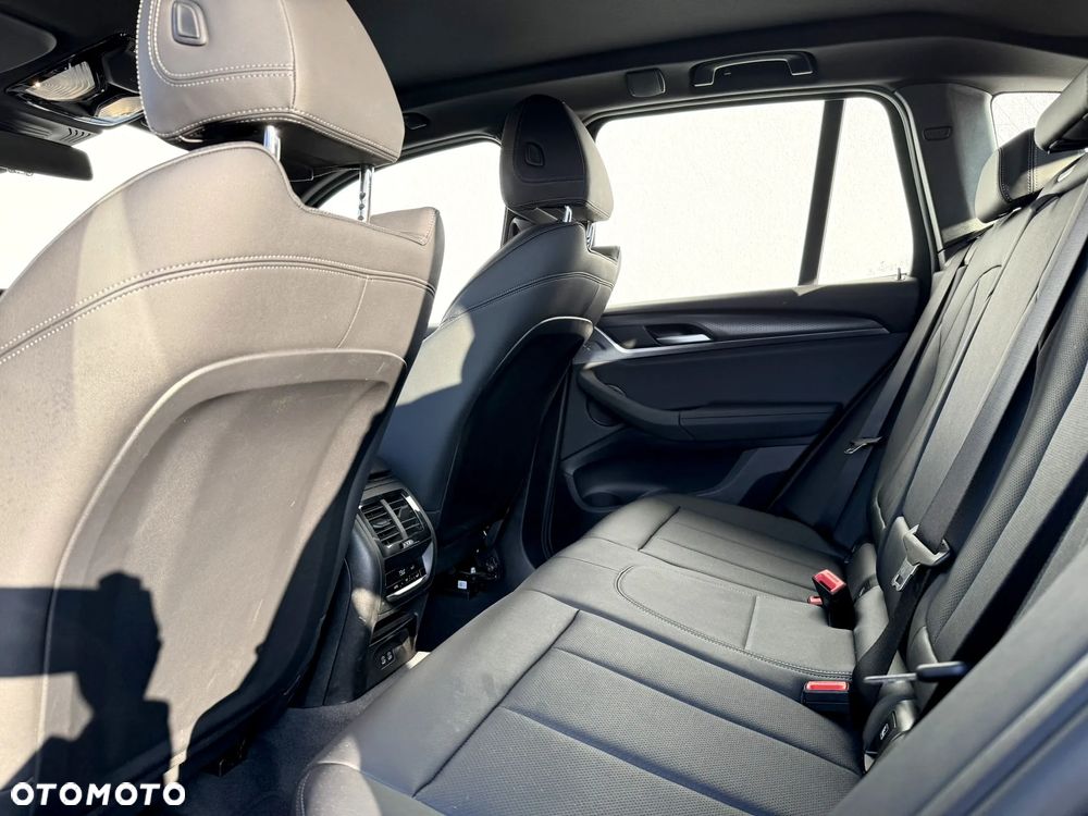 BMW X3 xDrive20i mHEV - 10