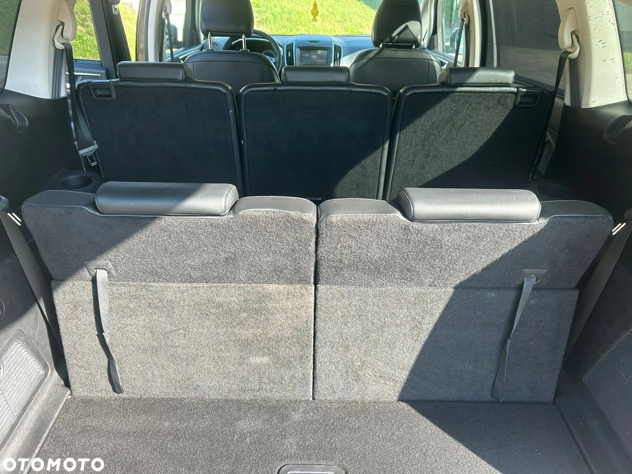 Ford S-Max - 17