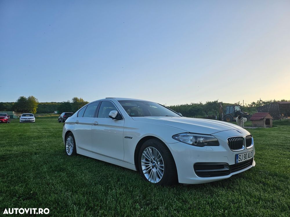 BMW Seria 5 520d Aut. Luxury Line - 1
