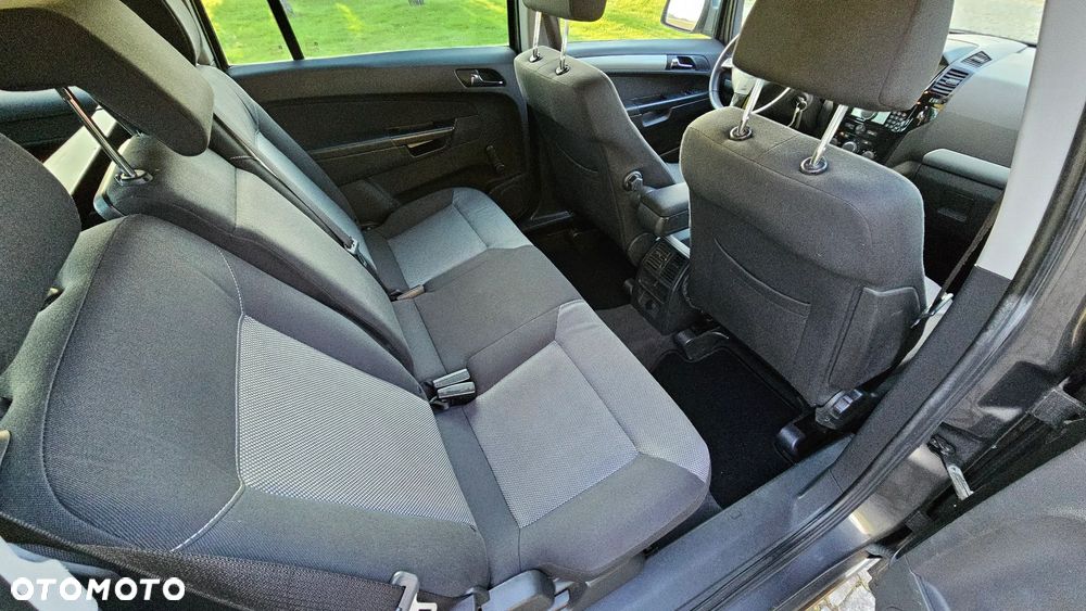 Opel Zafira 1.8 Family Plus - 11