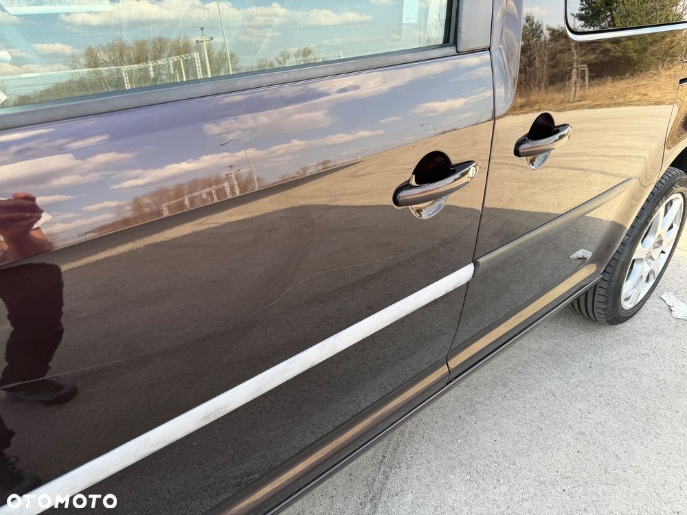 Volkswagen Caddy 2.0 TDI Comfortline - 12