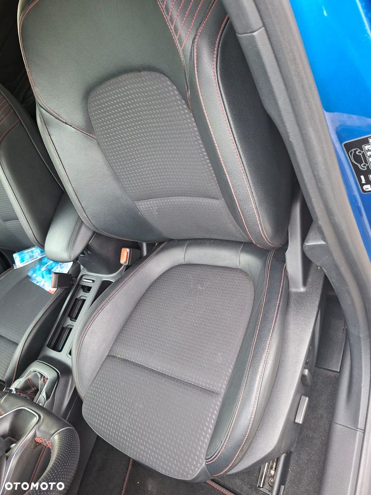 Ford Focus 1.0 EcoBoost Start-Stopp-System ST-LINE DESIGN - 11