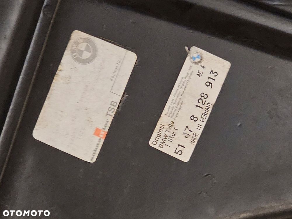 DYWAN WYKŁADZINA BAGAŻNIKA BMW E31 840 51478128913 - 2