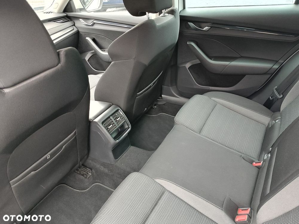 Skoda Octavia 1.5 TSI ACT Ambition - 10