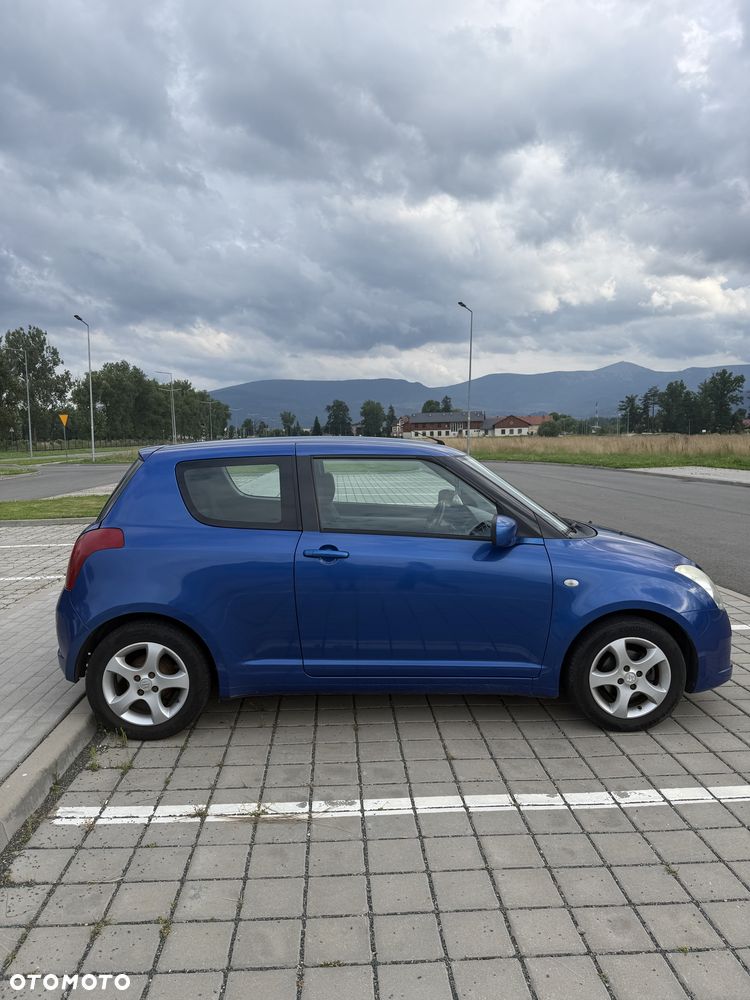 Suzuki Swift - 7