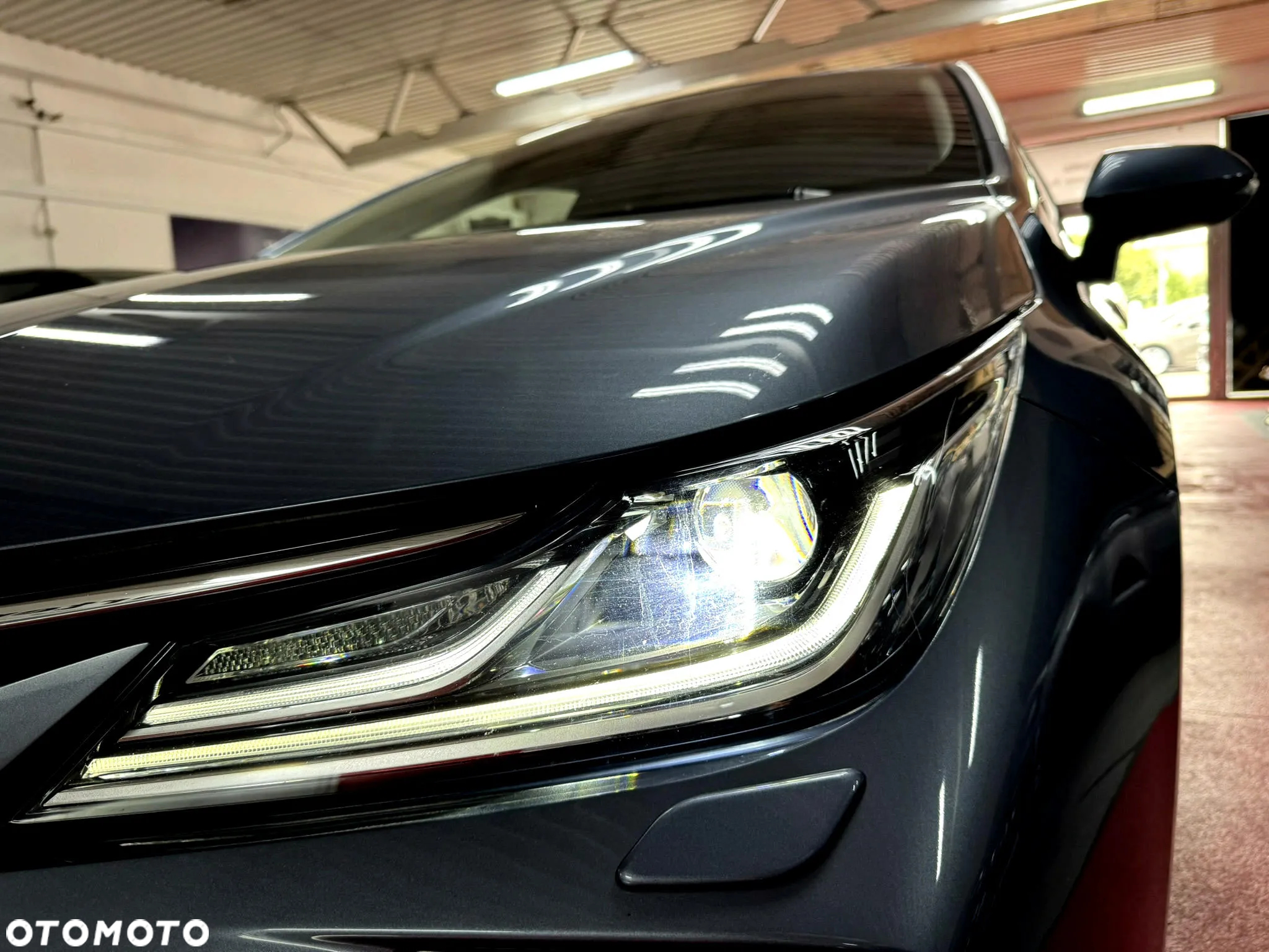 Toyota Corolla 1.8 Hybrid GPF Comfort - 11