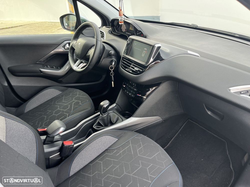 Peugeot 2008 PureTech 82 Style - 9