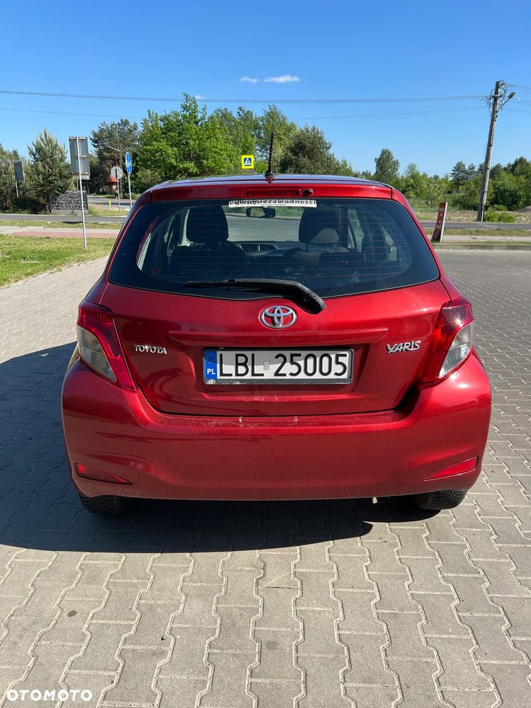 Toyota Yaris 1.33 Premium - 9