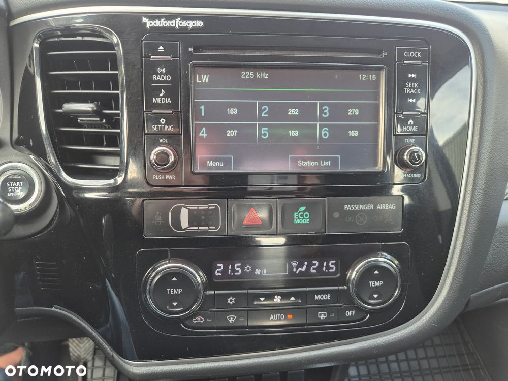Mitsubishi Outlander - 20