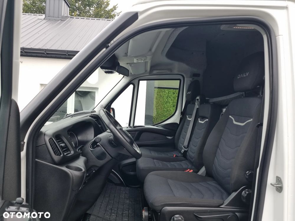 Iveco Daily 35S18/ Autolaweta /Salon PL /123tyś.km Servis ASO F-vat 23% - 19