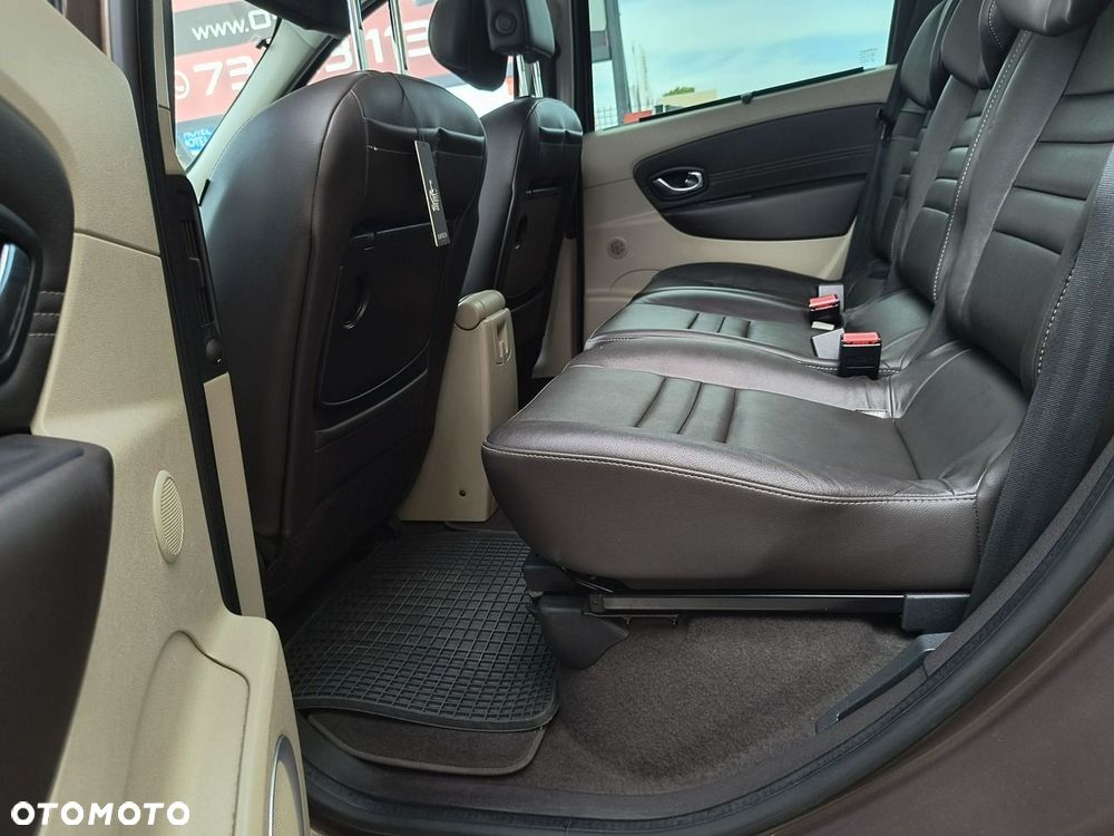Renault Scenic dCi 160 FAP Dynamique - 16