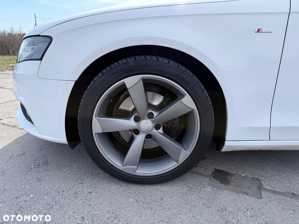 Audi A4 Avant 2.0 TDI DPF multitronic Ambiente - 33