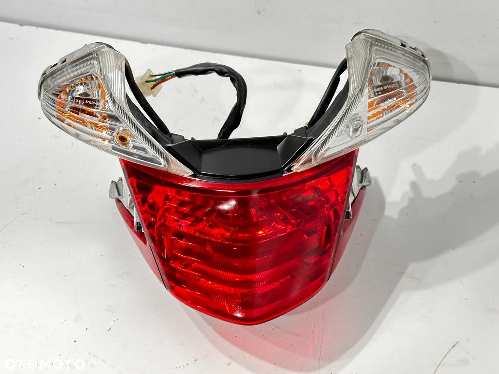 Lampa tył Honda Vision 50 NSC - 1