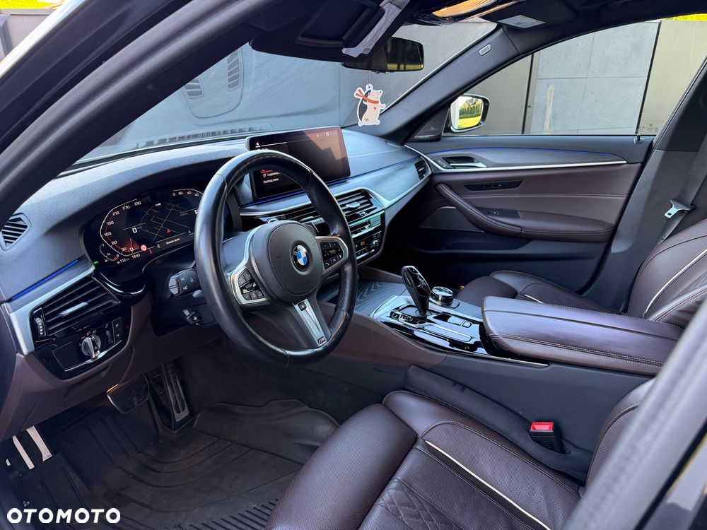 BMW Seria 5 540i xDrive M Sport Edition - 16