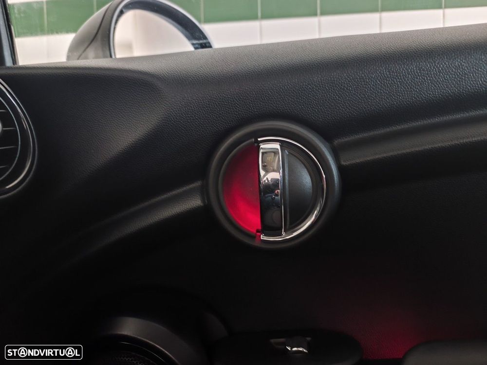 MINI 3 Portas One - 23