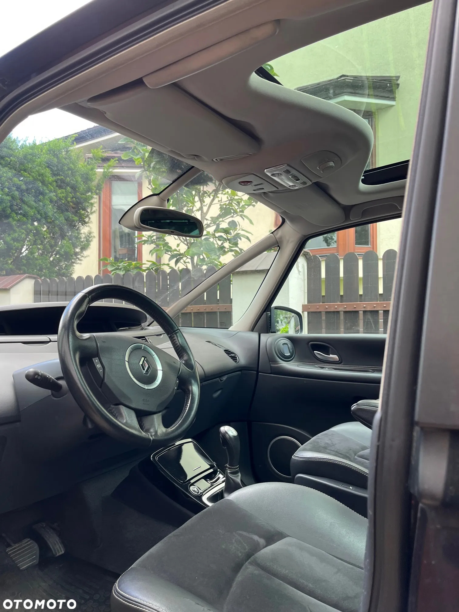 Renault Espace 2.0 dCi Initiale ESM - 17