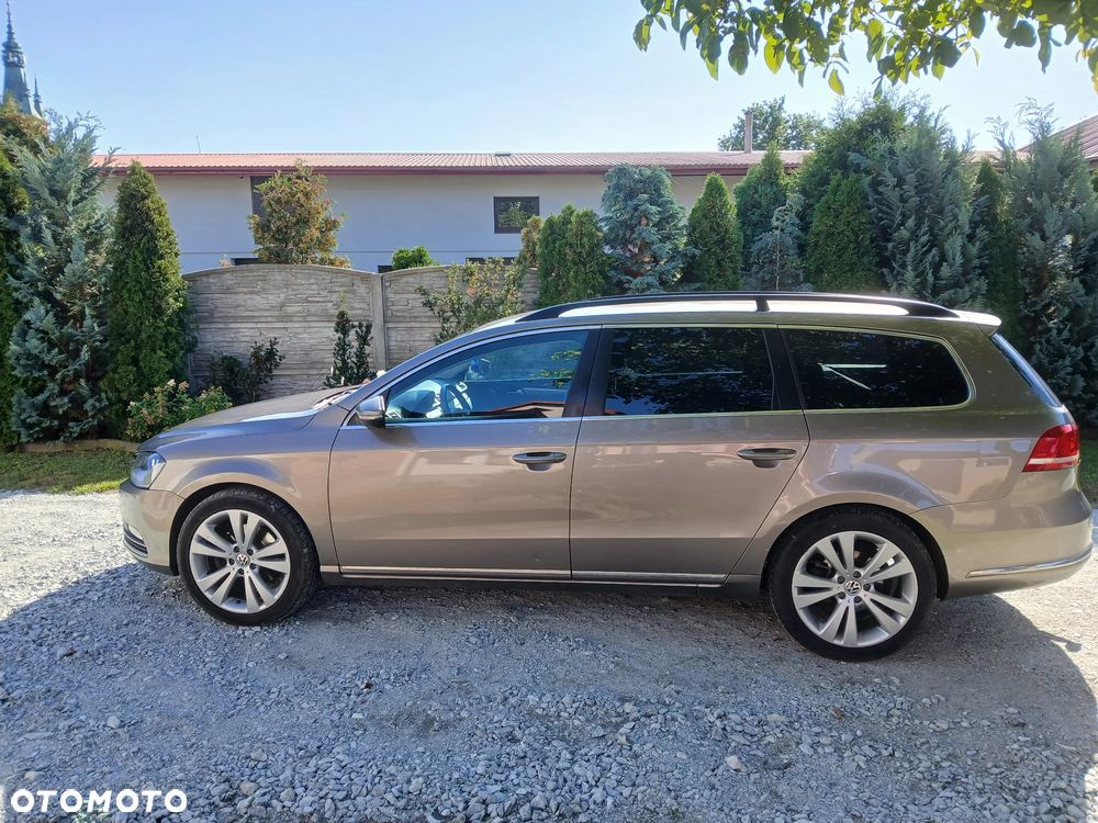 Volkswagen Passat 1.6 TDI DPF BlueMot Comfortline - 1