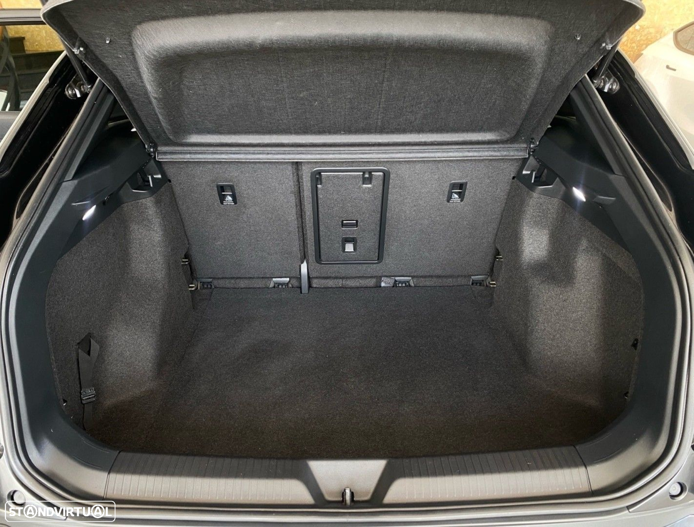 VW ID.4 77 kWh Pro Performance 1st - 7