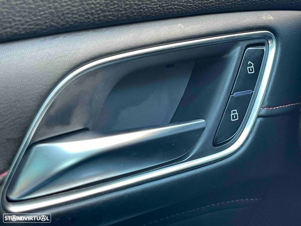 MG EHS 1.5 T-GDI Plug-in Hybrid Luxury - 38