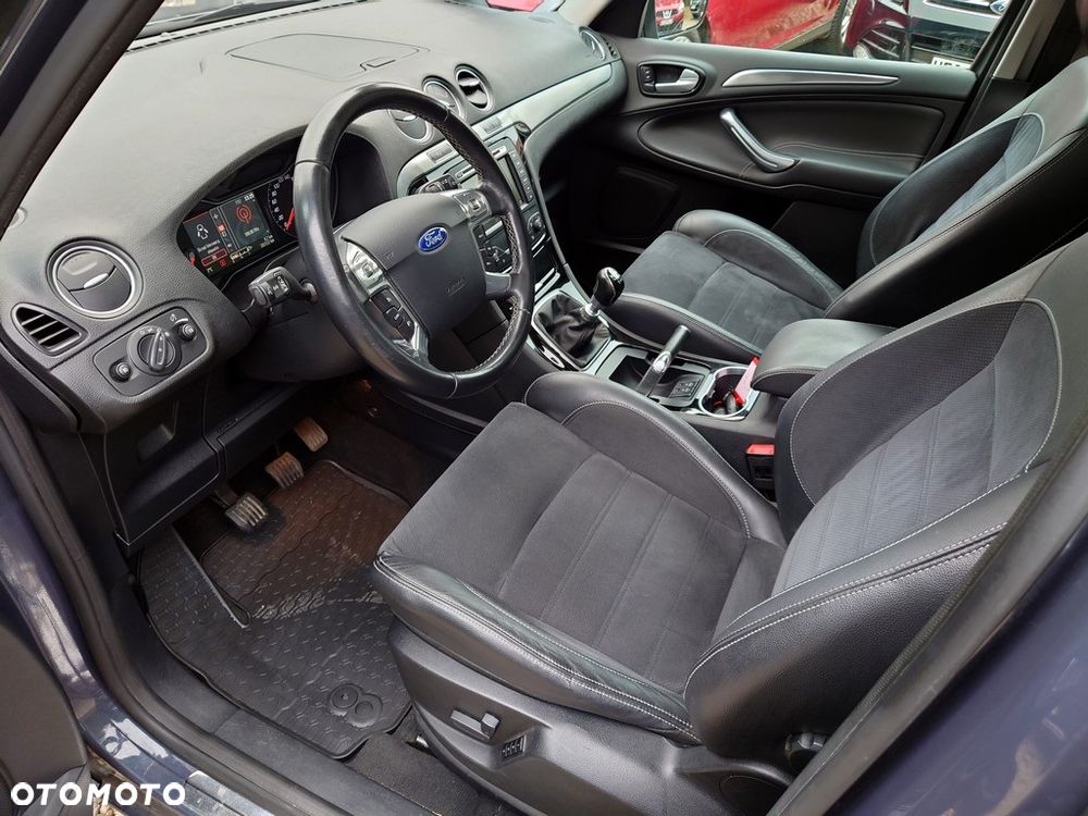 Ford Galaxy 2.0 TDCi Titanium - 12