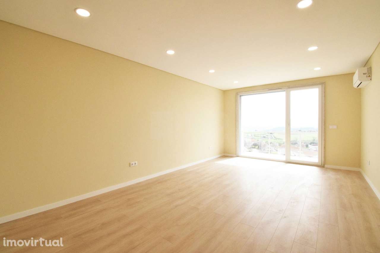 T2 Duplex c/ Terraço NOVO - Zona Baixa da Covilhã - Grande imagem: 4/17