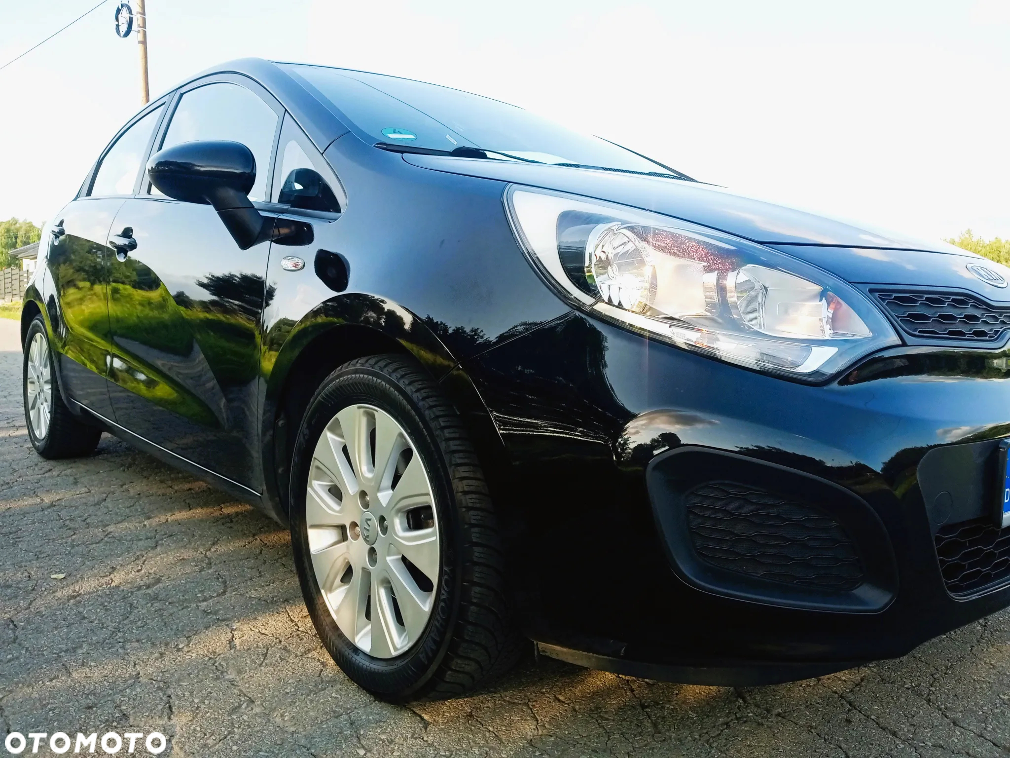 Kia Rio - 12