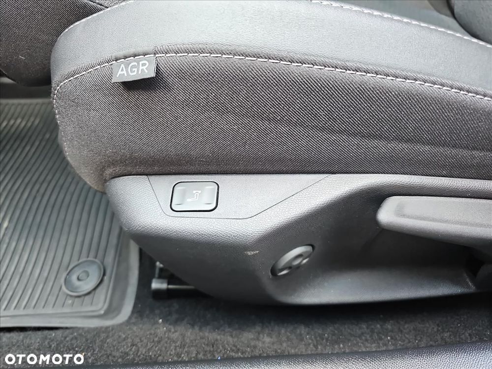 Opel Astra 1.2 T GS S&S - 18
