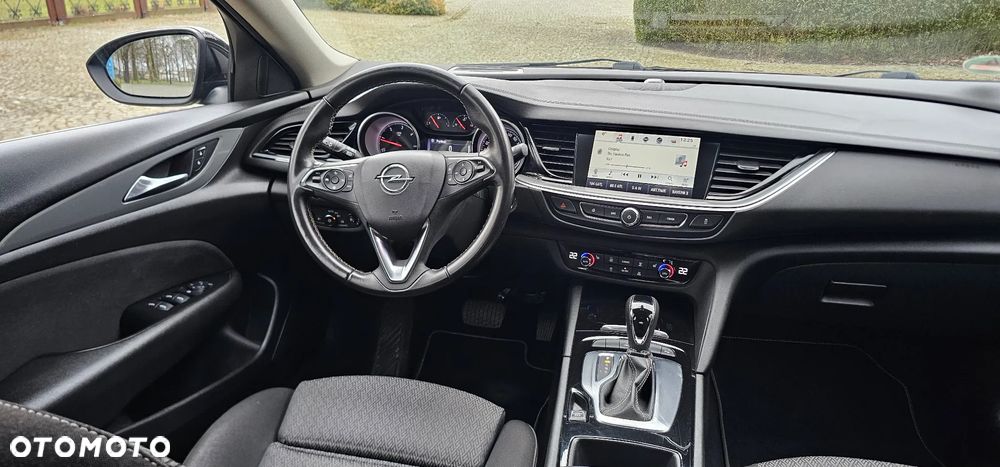 Opel Insignia - 10